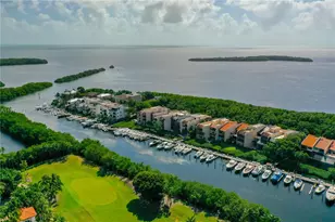 5990 Paradise Point Dr, Palmetto Bay, FL 33157 - Photo 11