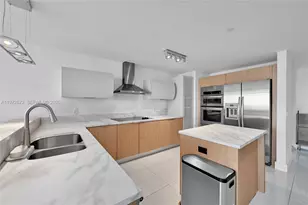 2950 NE 188th St, Aventura, FL 33180 - Photo 7