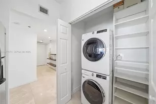 540 Brickell Key Dr, Miami, FL 33131 - Photo 23