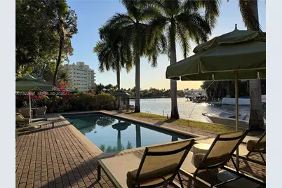 4780 Pine Tree Dr #8, Miami Beach, FL 33140 - Photo 1