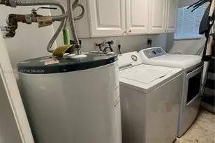 5724 S Bayberry Ln, Tamarac, FL 33319 - Photo 11