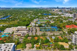 2421 NE 187th St, Miami, FL 33180 - Photo 41