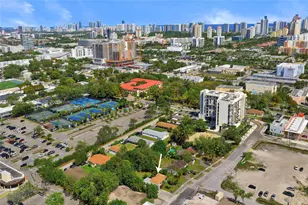 2421 NE 187th St, Miami, FL 33180 - Photo 39