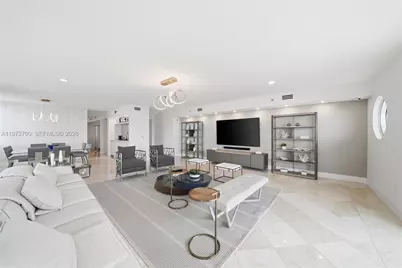 5801 Collins Ave #700, Miami Beach, FL 33140 - Photo 3
