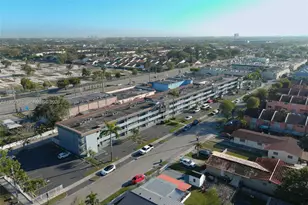 11195 SW 1st St, Sweetwater, FL 33174 - Photo 29