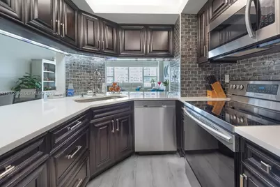 4010 Galt Ocean Dr #610, Fort Lauderdale, FL 33308 - Photo 7