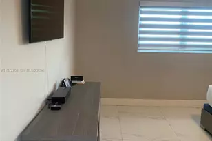 40 NW 87th Ave, Miami, FL 33172 - Photo 7