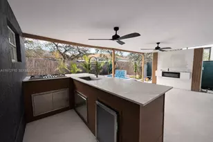 2804 NW 7th Ct, Fort Lauderdale, FL 33311 - Photo 15