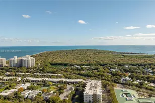 210 Sea View Dr, Key Biscayne, FL 33149 - Photo 29