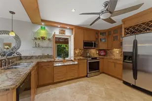 9475 SW 70th St, Miami, FL 33173 - Photo 9