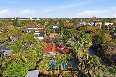 9475 SW 70th St, Miami, FL 33173 - Photo 33