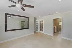 9475 SW 70th St, Miami, FL 33173 - Photo 13