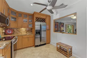 9475 SW 70th St, Miami, FL 33173 - Photo 11