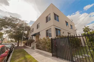 1469 SW 5th St, Miami, FL 33135 - Photo 9