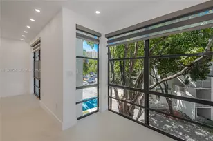 17620 Atlantic Blvd, Sunny Isles Beach, FL 33160 - Photo 9