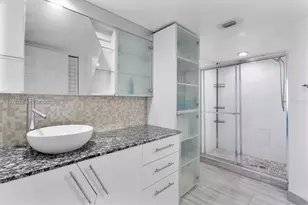 3530 Mystic Pointe Dr, Aventura, FL 33180 - Photo 31