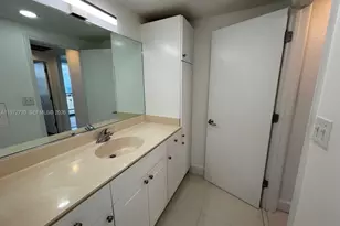 401 69th St, Miami Beach, FL 33141 - Photo 9