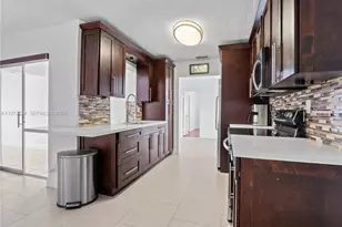 7504 NW 70th Ave, Tamarac, FL 33321 - Photo 11