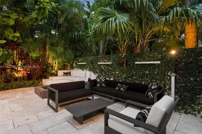 1880 S Bayshore Dr, Miami, FL 33133 - Photo 15