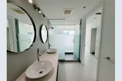 92 SW 3rd St #3912, Miami, FL 33130 - Photo 17