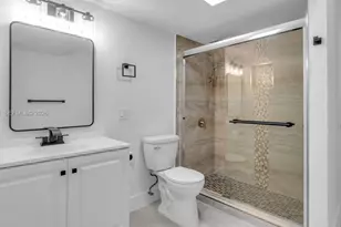 6911 Environ Blvd, Lauderhill, FL 33319 - Photo 9
