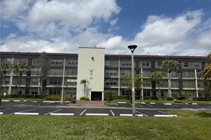 13255 SW 9th Ct, Pembroke Pines, FL 33027 - Photo 1