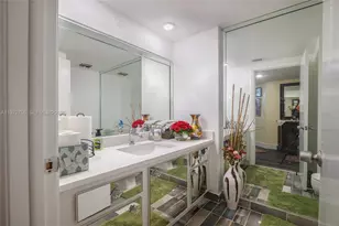 7200 Radice Ct, Lauderhill, FL 33319 - Photo 29