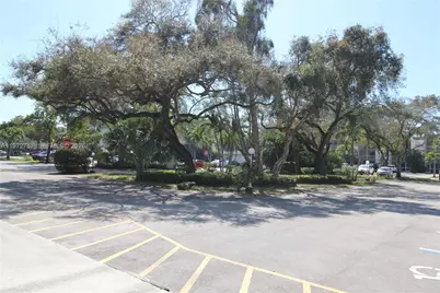 4235 N University Dr #302, Sunrise, FL 33351 - Photo 7