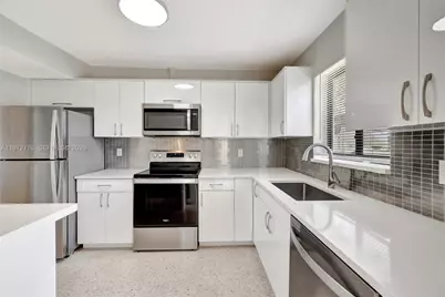 2190 NE 51 St Court #307, Fort Lauderdale, FL 33308 - Photo 3