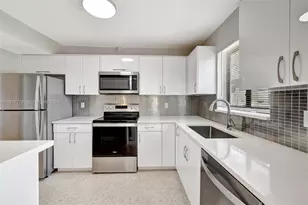 2190 NE 51 St Ct, Fort Lauderdale, FL 33308 - Photo 3