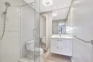 2190 NE 51 St Ct, Fort Lauderdale, FL 33308 - Photo 9