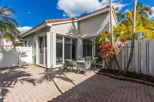 1110 Lemonwood St, Hollywood, FL 33019 - Photo 23