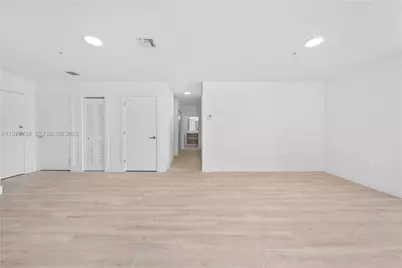 32 NW 14th Ave #1, Miami, FL 33125 - Photo 11