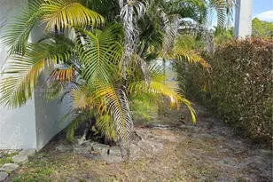 6240 NW 114th St, Hialeah, FL 33012 - Photo 31