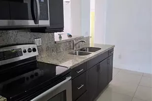 6240 NW 114th St, Hialeah, FL 33012 - Photo 9