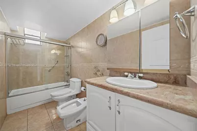 2500 Parkview Dr #812, Hallandale Beach, FL 33009 - Photo 3