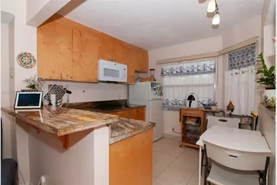 1351 SW 125th Ave #205S, Pembroke Pines, FL 33027 - Photo 3