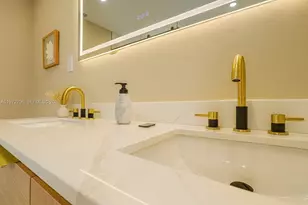 1399 NE 38th St, Oakland Park, FL 33334 - Photo 21