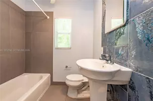 330 NE 86th St, El Portal, FL 33138 - Photo 13