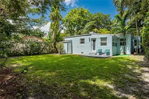 330 NE 86th St, El Portal, FL 33138 - Photo 5