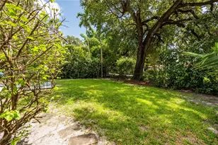 330 NE 86th St, El Portal, FL 33138 - Photo 7