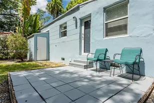 330 NE 86th St, El Portal, FL 33138 - Photo 9