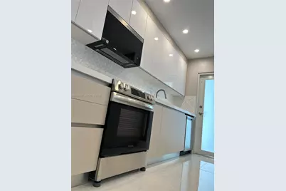 2430 NE 135th St #201, North Miami, FL 33181 - Photo 5