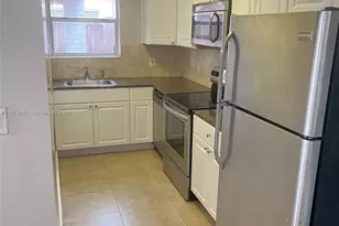 3951 SW 59th Ave, West Park, FL 33023 - Photo 15