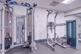 1750 N Bayshore Dr, Miami, FL 33132 - Photo 23