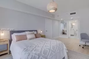 1750 N Bayshore Dr, Miami, FL 33132 - Photo 13