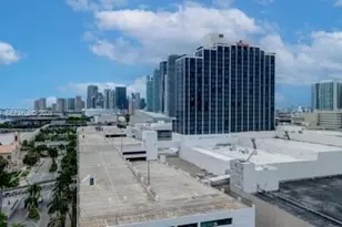 1750 N Bayshore Dr, Miami, FL 33132 - Photo 19
