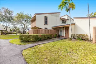 11522 SW 109th Rd, Miami, FL 33176 - Photo 3