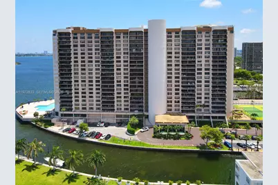 1800 NE 114th St #711, Miami, FL 33181 - Photo 1