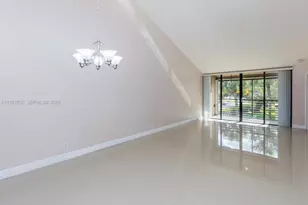 11202 Taft St, Pembroke Pines, FL 33026 - Photo 15